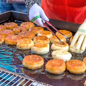 KPop Group-Seoul Travel Quiz Namdaemun Market