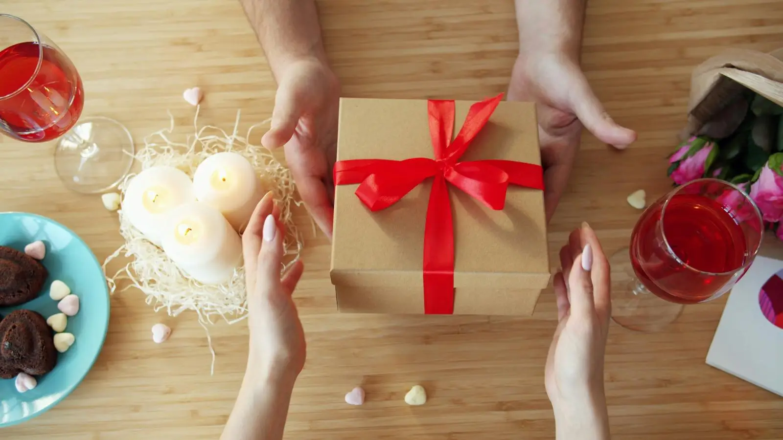 Which Iconic Christmas Character Are You? Quiz Gift