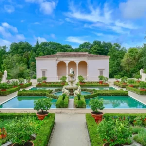 Build $20K Travel Itinerary & Find Your Seasonal Vibe Quiz Hamilton Gardens, New Zealand