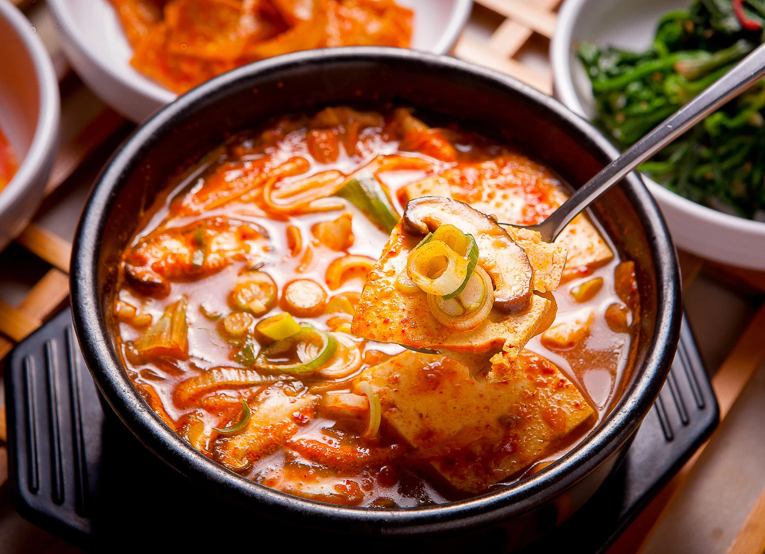 Kimchi jjigae