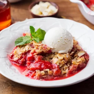 Pick Strawberry Treats To See What You'll Do This Spring Quiz Strawberry rhubarb cobbler
