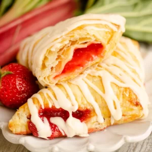 Pick Strawberry Treats To See What You'll Do This Spring Quiz Strawberry turnover
